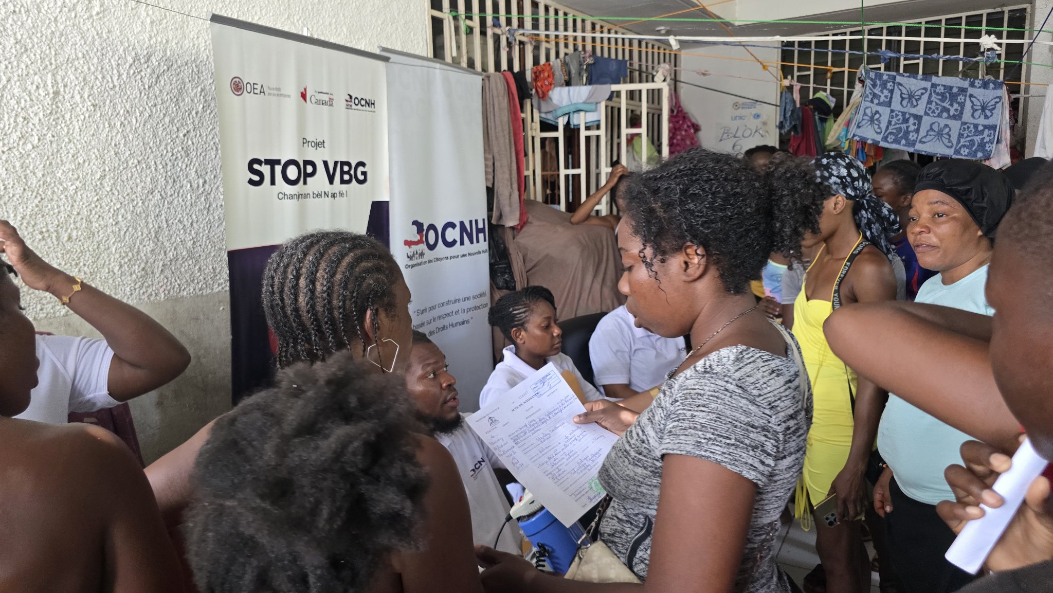 Journée internationale de l'identité, l’OCNH, en partenariat avec le bureau d'état civil de Delmas, a procédé à la remise de 181 actes de naissance à des femmes